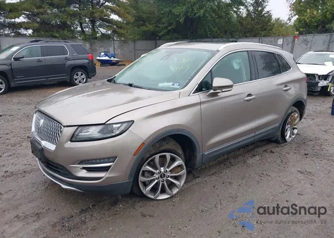 2019 Lincoln Mkc Select z USA, uszkodzony, nr VIN 5LMCJ2D98KUL06348